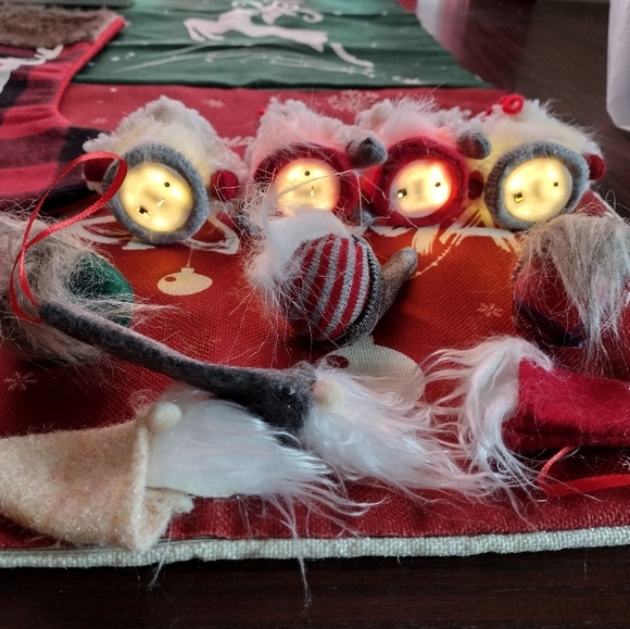 Christmas mini Light up Gnomes, Pillow Covers, Gnome Beer Pong Ball Decor - Picture 2 of 7